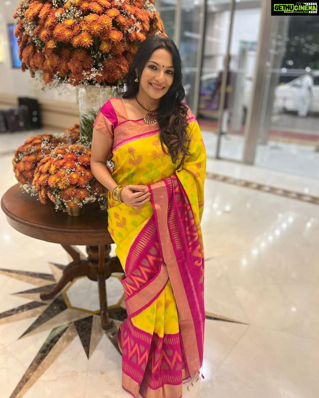 Rethika Srinivas Instagram - When you get ready for a grand launch like ps2 . My darlings Radz and Maha got me ready cos I got late after my morning meetings .
