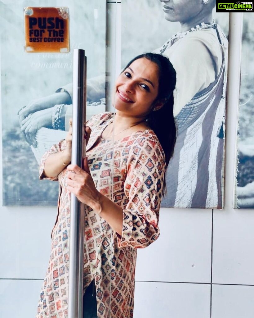 Rethika Srinivas Instagram - Just candid !! Happy Sunday !