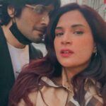 Richa Chadha Instagram - Posting after while, in London, will share something exciting here soon. 🫀bae is strength, bae is love, bae is abae oi sometimes as well. As long as we got each other, we can win the world. 🫶🏽problems are bigger in our imagination no ? You also hang in there, if you’re reading this and having an awful spell… hang in there. 🫀 . . . . . #RiAli #Lovely #lovetoa #LoveWillHeal #actorslife #London #newwork