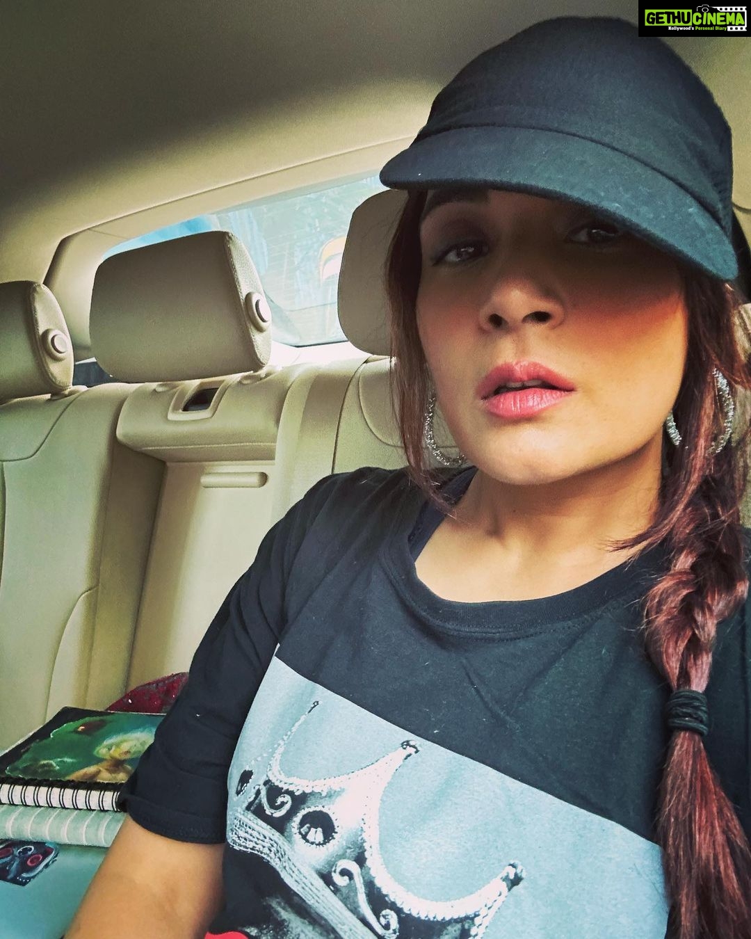 Richa Chadha Instagram - Lo. Ye rahi post. People are alive even when they’re not documenting every second of their lives, said she while posting a round up from the week 2 days late. 1 - self everything. Slow fashion. 2 - Reuniting with ex and @rudradevvvv , @theworlddanceschoolindia , thanks my love @ratikaramkumar . Means a lot to me. It’s changing me❣️. 3 - Cool people. @nikkhiladvani and @worldofsiddharth. Long overdue. Amazing . 4 - matcha and macha mid-wink. 5 - Dessert and new-fuzz teenager @lampglow . 6 - Teenage shyboy ☀️ @gustosoindia . 7 - Vibe . 8 - Future-time with @alifazal9 . 9 - Barkat - ae - dia @diamirzaofficial , @vaibhav.rekhi 🥰😘. 10 - Notice, disclaimer really outside @theworlddanceschoolindia…the words of @ratikaramkumar , ooh if sass had a name. . . . . . #prettyfullweek #whyareyoureadingmyhashtags #bollywood #abbhipadhrahahaivelle #richachadha #illwritewhatiwant