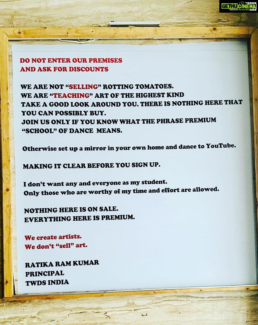 Richa Chadha Instagram - Lo. Ye rahi post. People are alive even when they’re not documenting every second of their lives, said she while posting a round up from the week 2 days late. 1 - self everything. Slow fashion. 2 - Reuniting with ex and @rudradevvvv , @theworlddanceschoolindia , thanks my love @ratikaramkumar . Means a lot to me. It’s changing me❣️. 3 - Cool people. @nikkhiladvani and @worldofsiddharth. Long overdue. Amazing . 4 - matcha and macha mid-wink. 5 - Dessert and new-fuzz teenager @lampglow . 6 - Teenage shyboy ☀️ @gustosoindia . 7 - Vibe . 8 - Future-time with @alifazal9 . 9 - Barkat - ae - dia @diamirzaofficial , @vaibhav.rekhi 🥰😘. 10 - Notice, disclaimer really outside @theworlddanceschoolindia…the words of @ratikaramkumar , ooh if sass had a name. . . . . . #prettyfullweek #whyareyoureadingmyhashtags #bollywood #abbhipadhrahahaivelle #richachadha #illwritewhatiwant