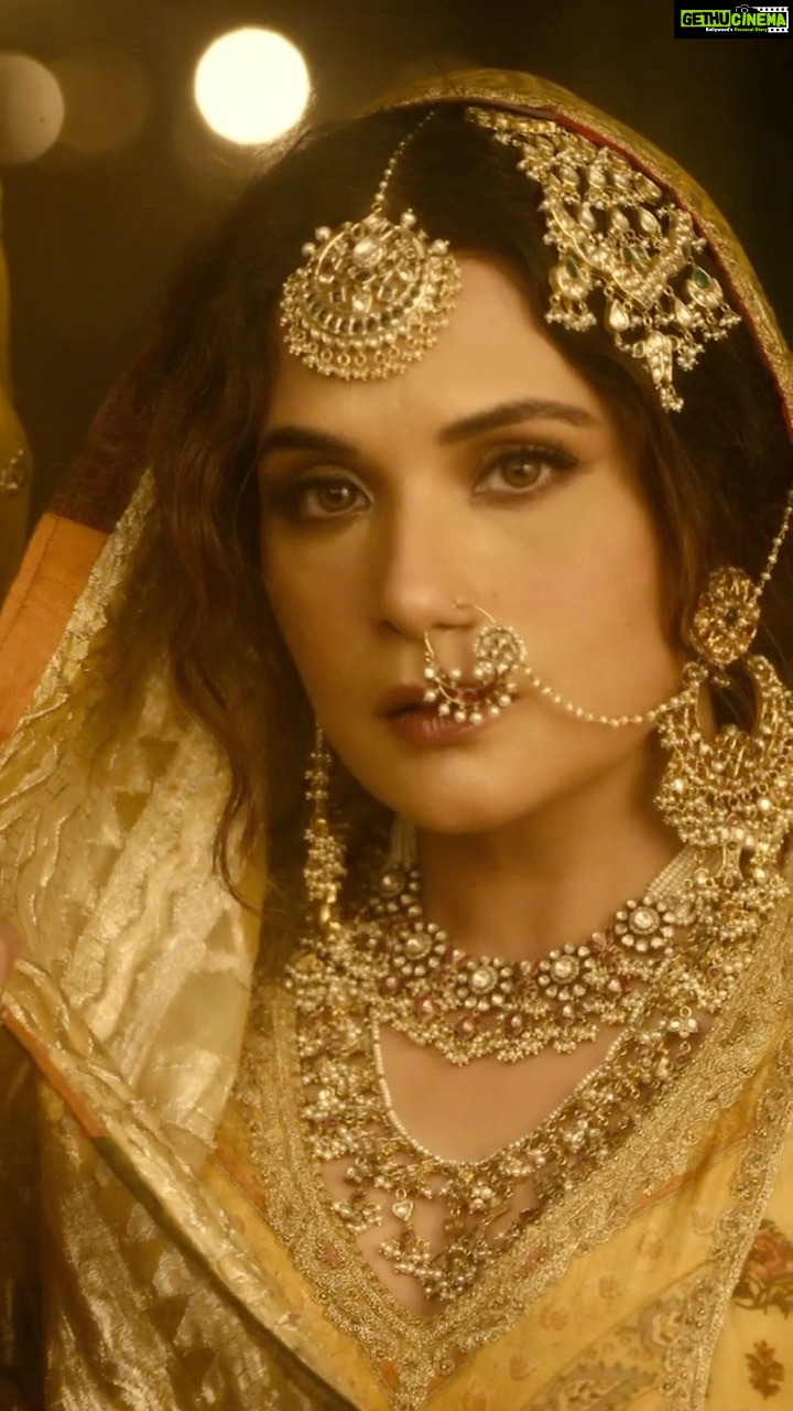 Richa Chadha Instagram - Blending the allure of courtesans, the charms of old love and the enchantment of Sanjay Leela Bhansali’s storytelling- Heeramandi 😍 Coming soon, only on @netflix_in! . . . PS: This work is so outside my comfort zone, I grew as a performer. (I said performer l, not just actor) 🫶🏽🫀❣️🥰🫶🏽 That’s something only #SanjayLeelaBhansali can do❣️ #bhansaliproductions @prerna_singh6 @m_koirala @aslisona @aditiraohydari @sharminsegal @therichachadha @iamsanjeeda @netflix_in @sudeepchatterjee.isc @limaye.mahesh @rimpleandharpreet @subratachakraborty706 @amitsray @damakeuplab @shreyaspuranikofficial