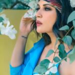 Richa Chadha Instagram – 🌸
.
.
.
.
.
.
.
Hair @harryrajput64 ,
Makeup @tanujadabirmakeup ,
Photo @imanojj . 
Bougainvilleas courtesy @turiyavilla . 
.
.
.
#reels #bollywood #RichaChadha #actorslife #shoot #bandanabandi #quirky #bougainvillea