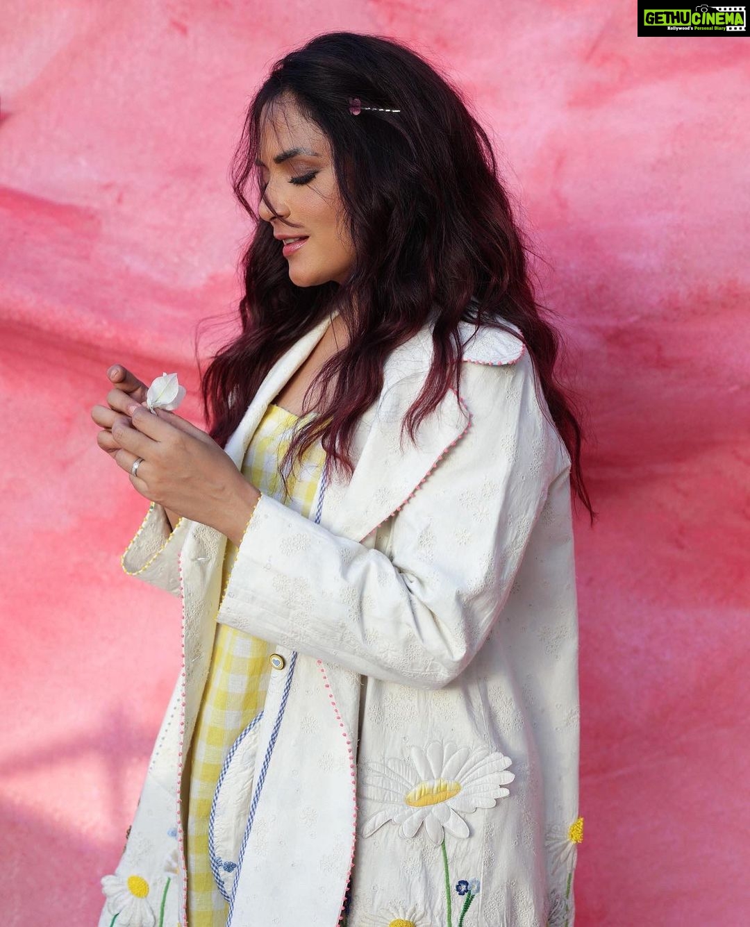 Richa Chadha Instagram - It’s funny the brand is called @ilovepero because I truly do love Pero! Love the spirit of the clothes, #joiedevivre truly! Chose this to keep my producer-ly meetings fun! Exquisite stuff, got so many compliments in Cannes! See how the reversible jacket came alive in all it’s spring glory! Worked equally well with pumps and white sneakers! Styled by @anishagandhi3 , @rochelledsa ! Latergram photo by @harshphotography11 , MU @shaylinayak , assisted by @vickyvandre , hair by @ashisbogi ! 🌸🫶🏽🫀❣️❤️ . . . . . . #LaterGram #fashionfun #sustainability #Cannes2023 #RichaChadha #floral #bloom #springfashion