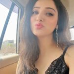 Richa Panai Instagram - Let’s smile, sing and dance no matter what’s the status of your life.. as nothing is guaranteed not the highs nor the lows!🖤💫