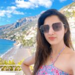 Richa Panai Instagram – POV- Missing beach and a lounger and an umbrella!🏖️