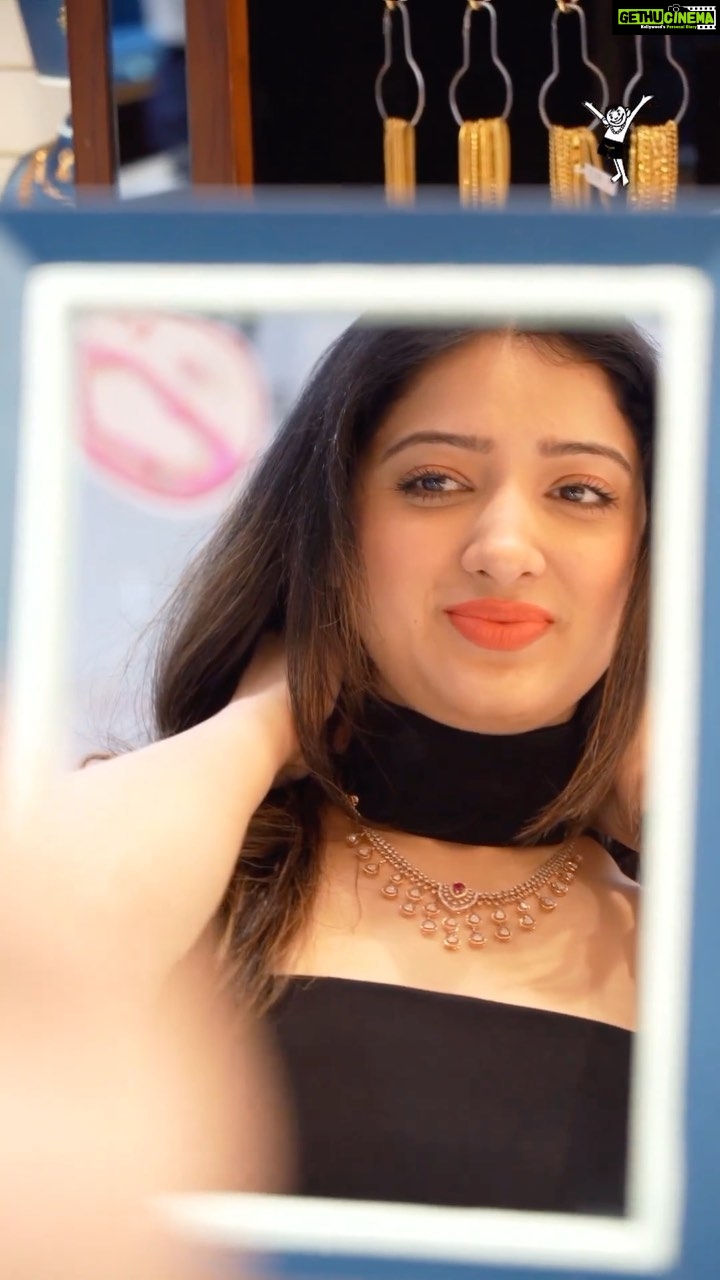 Richa Panai Instagram - This #WomensDay, the beautiful and graceful #BhimaGirl is here to celebrate the sparkling spirit of womanhood and take us down memory lane. Bhima has always believed in Women Empowerment and has led by example by hosting the Bhima Superwomen Event that gives women a platform to share their talent and inspiring stories to everyone. Our legacy of purity, combined with our evolving range of Jewellery designs for all occasions, have earned us the trust from women. Thank you for showering your love on us from generations to generations. Wishing all the wonderful women out there, shining days of success. #HappyInternationalWomensDay #Bhima #BhimaJewellers #Women #InternationalWomensDay #BhimaUAE #BhimaJewellersMe