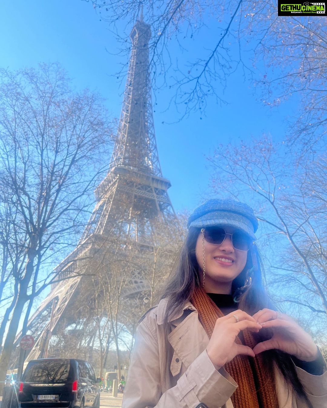 Richa Panai Instagram - Happy Valentine’s Day to all you lovely people!🫶🏻 #eiffletower #paris #cityoflove #france Paris , The City Of Love
