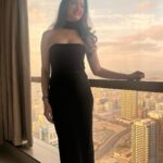 Richa Panai Instagram - Some happy shots!🖤 Dubai, United Arab Emirates