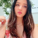 Richa Panai Instagram - All things pretty!🌸💫 #goodmorning #bentley Downtown Dubai