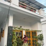 Richa Panai Instagram - This home and city has given us everything.. it will be missed deeply and fondly!💛 #lucknow #hindustanaeronauticslimited #lasttrip Lucknow, Uttar Pradesh