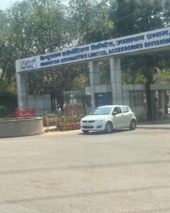 Richa Panai Instagram - This home and city has given us everything.. it will be missed deeply and fondly!💛 #lucknow #hindustanaeronauticslimited #lasttrip Lucknow, Uttar Pradesh