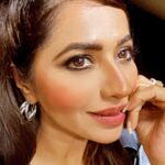 Ridheema Tiwari Instagram - Photo dump 🧿 Earrings : @itahdnura Styling : @instylewithaditi #selfie #ridhiematiwari #photodump Mumbai, Maharashtra