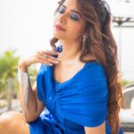 Ridheema Tiwari Instagram – Escape the ordinary 💙

Outfit @invogue.by.ruchi 
Accessories: @itahdnura 
Shades : @shadygators.official 
Stylist @instylewithaditi 
Make up Hair : @rohini_makeupandhair 
📸: @ibphotography27

#blue #summertime #ridhiematiwari #glammakeup #accessories #summerfashion #blueeyes #divalicious #eyemakeup Radisson Blu Mumbai International Airport
