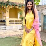 Ridheema Tiwari Instagram - Wearing sunshine today 🌞 Wearing. : @tara_c_tara #yellow #yellowishappiness #yellowstone #ridhiematiwari Ramdev Studio