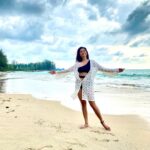 Ridheema Tiwari Instagram - Blue skies forever ♾ Cover up : @angelcroshet_swimwear Captured by : @jaskaransinghgandhi ❤️ #canvas #godscanvas #bluesky #shadesofblue #nature #godsowncountry #sunsets #sunsetcaptures #natureohotography Avani+ Khao Lak Resort