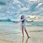 Ridheema Tiwari Instagram - Blue skies forever ♾ Cover up : @angelcroshet_swimwear Captured by : @jaskaransinghgandhi ❤️ #canvas #godscanvas #bluesky #shadesofblue #nature #godsowncountry #sunsets #sunsetcaptures #natureohotography Avani+ Khao Lak Resort