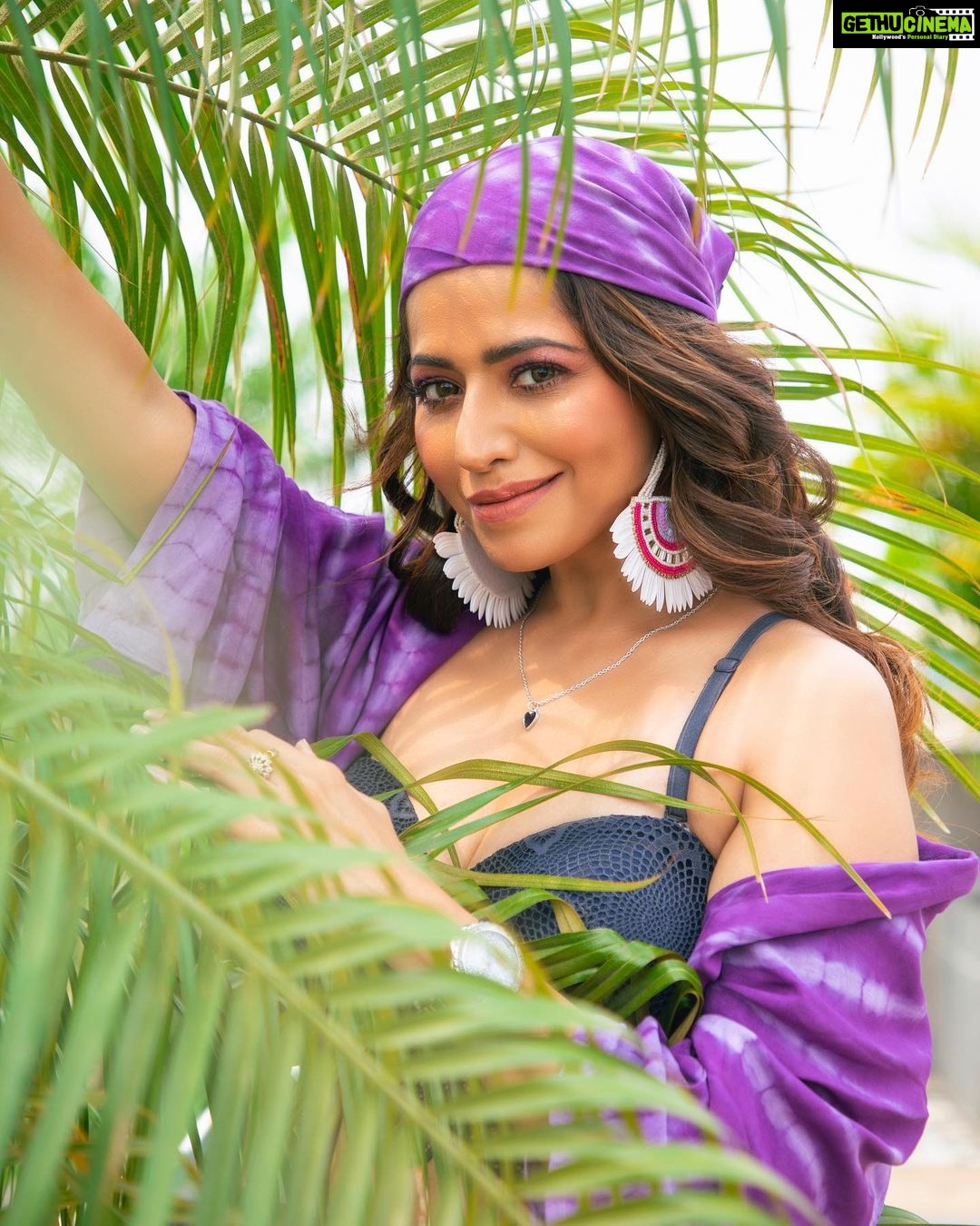 Ridheema Tiwari Instagram - Should I Laugh out loud or just Smile ? Wait let me just keep a Poker Face π€·π»ββοΈ Tell me which is ur favourite ? πΈ : @ibphotography27 MUA: @rohini_makeupandhair Outfit : @dyedebonair Jewellery : @the13store.in Styling : @instylewithaditi Location : @radissonblumumbaiairport #tyeanddye #purplehues #summertrends #bandana #bandanastyle #summer #hifashion #beattheheat Radisson Blu Mumbai International Airport