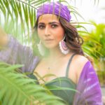 Ridheema Tiwari Instagram - Should I Laugh out loud or just Smile ? Wait let me just keep a Poker Face 🤷🏻‍♀️ Tell me which is ur favourite ? 📸 : @ibphotography27 MUA: @rohini_makeupandhair Outfit : @dyedebonair Jewellery : @the13store.in Styling : @instylewithaditi Location : @radissonblumumbaiairport #tyeanddye #purplehues #summertrends #bandana #bandanastyle #summer #hifashion #beattheheat Radisson Blu Mumbai International Airport