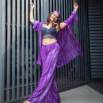Ridheema Tiwari Instagram - Should I Laugh out loud or just Smile ? Wait let me just keep a Poker Face 🤷🏻‍♀️ Tell me which is ur favourite ? 📸 : @ibphotography27 MUA: @rohini_makeupandhair Outfit : @dyedebonair Jewellery : @the13store.in Styling : @instylewithaditi Location : @radissonblumumbaiairport #tyeanddye #purplehues #summertrends #bandana #bandanastyle #summer #hifashion #beattheheat Radisson Blu Mumbai International Airport