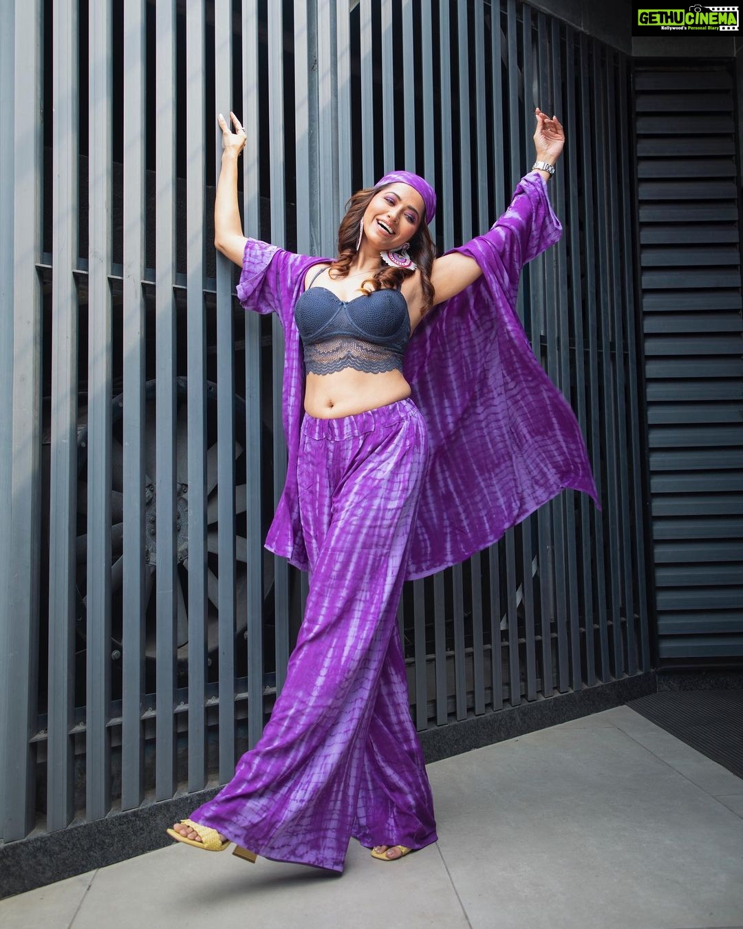 Ridheema Tiwari Instagram - Should I Laugh out loud or just Smile ? Wait let me just keep a Poker Face π€·π»ββοΈ Tell me which is ur favourite ? πΈ : @ibphotography27 MUA: @rohini_makeupandhair Outfit : @dyedebonair Jewellery : @the13store.in Styling : @instylewithaditi Location : @radissonblumumbaiairport #tyeanddye #purplehues #summertrends #bandana #bandanastyle #summer #hifashion #beattheheat Radisson Blu Mumbai International Airport