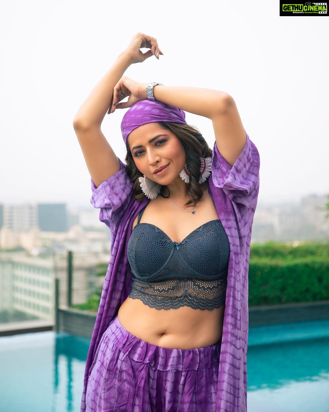 Ridheema Tiwari Instagram - Take my Breath away 💜💜💜 📸 : @ibphotography27 MUA: @rohini_makeupandhair Outfit : @dyedebonair Jewellery : @the13store.in Styling : @instylewithaditi Location : @radissonblumumbaiairport #tyeanddye #purplehues #summertrends #bandana #bandanastyle #summer #hifashion #beattheheat Radisson Blu Mumbai International Airport