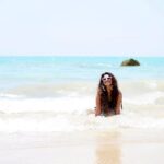 Ridheema Tiwari Instagram - If there's a will, there's a wave #beachcalling #waterbaby #beachonmymind #mondaymood #ridhiematiwari #beaches Avani+ Khao Lak Resort