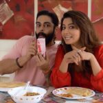 Ridheema Tiwari Instagram - Chhole Bhature and Lassi make a wholesome awesome combo. And what if, you get a dash of @hamdardroohafza in your Lassi. RoohAfza Lassi is a saviour in this scorching heat as it refreshes you instantly, is healthy, has prebiotics that help improve your digestion and immunity. So enjoy your Chhole Bhature with RoohAfza Lassi & get ready for Taazgi Ka Double Dose! Order Now Big Basket | Blinkit | Amazon | Flipkart #HamdardLassi #Lassi #RoohAfzaLassi #Beverage #CoolDrink #Refreshing #Hydration #Taazgi #Summer #SummerDrink #SummerBeverage #BestDrinkForSummer #Yogurt #FlavouredLassi #Curd #Thanda #Delicious #SummerDrinks #Delight #PunjabiFood #PunjabiLassi #RefreshingDrink #CoolDrink #Refresh #BeatTheHeat #ChholeBhature #Delicious #Yummy #Tasty #delhikilassi Mumbai, Maharashtra