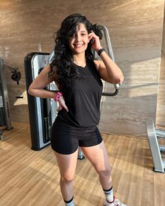Ritika Singh Instagram - Post workout photo op :p