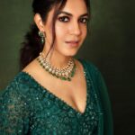 Ritu Varma Instagram - Felt like a 🧜🏼‍♀️ Outfit @mishruofficial @msanumolu Jewellery @akoyajewels MUA @makeupartist_arti Hair @itz_rajesh24 Photography @pranav.foto