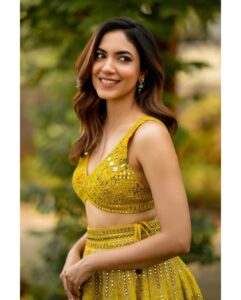 Ritu Varma Instagram - మీ అందరికి ఉగాది శుభాకాంక్షలు 🥭🌾🌼