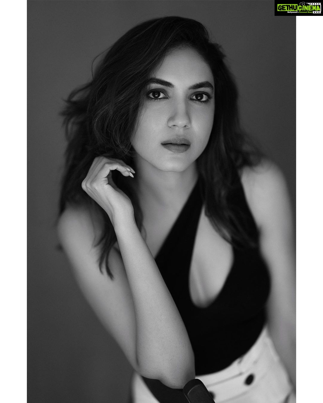 Ritu Varma Instagram - Belong to yourself first, the world can wait 🕊️
