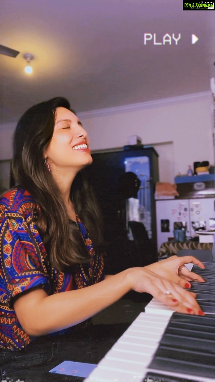 Riya Deepsi Instagram - Everytime we touch πΉπΆβ€οΈ Piano version By @brentmorganmusic β¨ Hope you all like this ππ #music#love#singing#piano#instrument#explorepage#explore#reels#trending#romantic#coversong