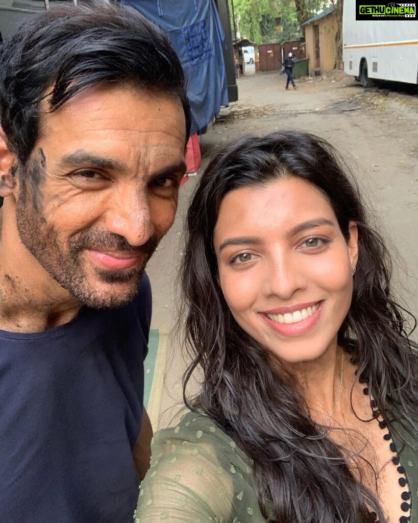 Riya Deepsi Instagram - Highlight of the week 🥹 I am a part of Ek villian returns and I am very happy to share this with you all ✨ Working with the cast and the crew was another experience for me all together and they are the best 😎 I have done a small part in the movie 😁 Sharing the screen with @thejohnabraham and @dishapatani was thrilling and been guided by one of the best directors @mohitsuri was a dream come true 🤩 I can’t wait to work again with a super cool producer @amulvmohan 😄 Glad we meet 🤗🤗 Thanks @prasadjawade for being one of the best co actor🤗 Thankyou for this opportunity and I hope I receive another one soon ♥️♥️ Go watch Ek Villian Returns in theatres near you and shower your love 😁💕 #instagood#instagram#johnabraham#mohitsuri#balajitelefilms#ekvillianreturns#cinema#actor#blessed