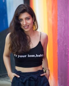 Riya Deepsi Instagram - Shine honey ✨ because you are meant to bloom 🌺 📸@darshanpanchalphotography99 #insta#photos#photoshoot#portraitphotography#shine#love#explore#explorepage#instagram
