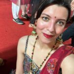 Riya Deepsi Instagram - Some selfies for the feed and to make you smile 😊 have a good day guyz ✨ #selflove#explore#explorepage#selfie#smile#instagood#instagram