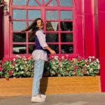 Riya Deepsi Instagram – A good background and a good pose = a good picture 🤓
📸 @i.shreyabhalla 
#instagood#instagram#explore#explorepage#fashion#trending#pose#selflove