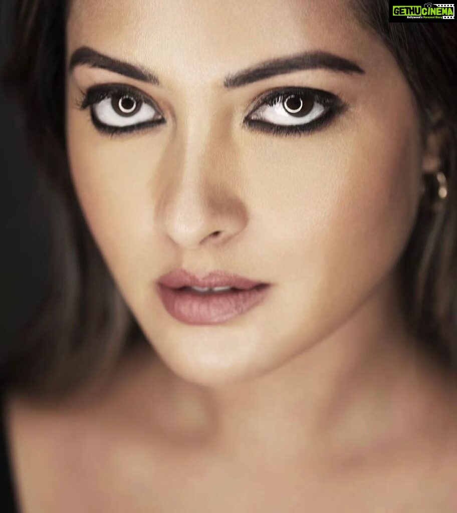 Riya Sen Instagram - Beauty is an attitude. ⭐️ @riyasendv 📸 @markmannphoto 💄 @iamkanwalbatool Repost - @markmannphoto Sometimes I’m completely blown away by a glance a fracture of a moment that says everything . Occasionally I anticipate or Im lucky and I press the shutter at the right moment .. It also helps when the intoxicating @riyasendv is your subject and the makeup is extraordinary thanks to @iamkanwalbatool . New York, New York