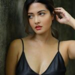 Riya Sen Instagram - Don’t hate … Meditate !