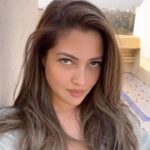 Riya Sen Instagram - Happy weekend boyfriend’s and girlfriend’s ! Get yourself a @cameo ! Link in bio !