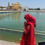 Riya Sen Instagram – At the Golden Temple in Amritsar while shooting for ‘ Highway 905 ‘ . Produced and directed by @pkraja . 

#highway905 #india #USA #goldentemple Golden Temple, Amritsar, India