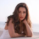 Riya Sen Instagram - @cameo with me ! Photo @ishanzaka #photography #instadaily #instagood #instalike