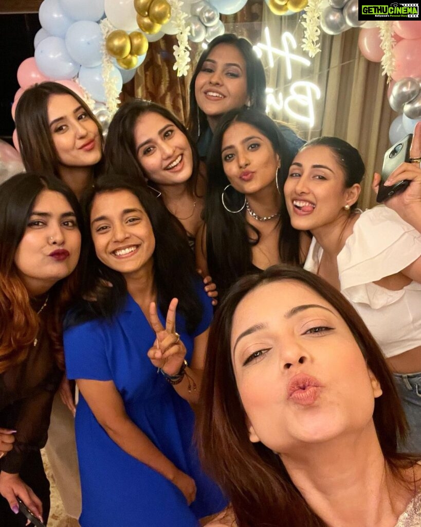 Riya Sharma Instagram - Tb to my @ulkagupta ‘s birthdayyy 🤍🤍 Shame I don’t have any good pictures from that day apart from this 🥲 P.s. Cheers to these fun energetic souls and absolute cuties @ulkagupta @sumbul_touqeer @priyamallickofficial @nidhibhavsar_official @poojaa_singh_ @guptainji 🤍🤍 #blessedwiththebest #throwback #girlgang Mumbai, Maharashtra