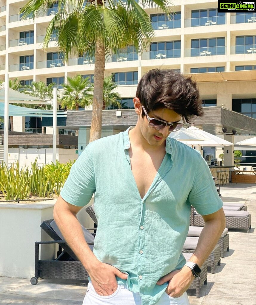 Actor Rohan Mehra Actor Rohan Mehra HD Instagram Photos and Wallpapers June 2023 | Gethu ...