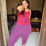 Roopal Tyagi Instagram - Comment and let me know if you like this look 🥰👇🏼 #ootd #kurti #dhoti #indowestern