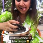 Roopal Tyagi Instagram - Choti khushiyan sabse badi hoti hain! 🥹 tag that friend jo humesha diet par hota ya hoti hai 👇🏼 #nosugar #donut #smalljoys #cravings #chocolate #happiness #aajphirjeenekitamannahai