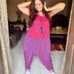 Roopal Tyagi Instagram - Comment and let me know if you like this look 🥰👇🏼 #ootd #kurti #dhoti #indowestern