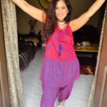 Roopal Tyagi Instagram – Comment and let me know if you like this look 🥰👇🏼

#ootd #kurti #dhoti #indowestern