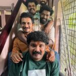 Roshan Mathew Instagram – Podiyanum Pillerum… 💥.#oruthekkanthallucase
.
.
.
.
.
. @roshan.matthew @aswath_lal @arunsankaran_pavumba @akhil_kavalayoor
@oruthekkanthallucase
@sreejithsnark .
.
.
.
.
.
.