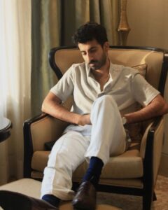 Roshan Mathew Instagram - Long overdue expression of gratitude and awkwardness to taste. 

Styled by @rn.rakhi
Hair by @prachirajaney 
Clothing partner 
@shopcultmodern at www.shopcultmodern.com x @weareperona

Thank you for making me look presentable for #Darlings.